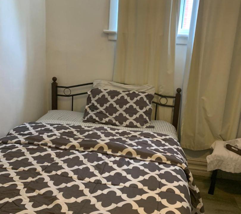Photo of Bedroom in Sandy Hill