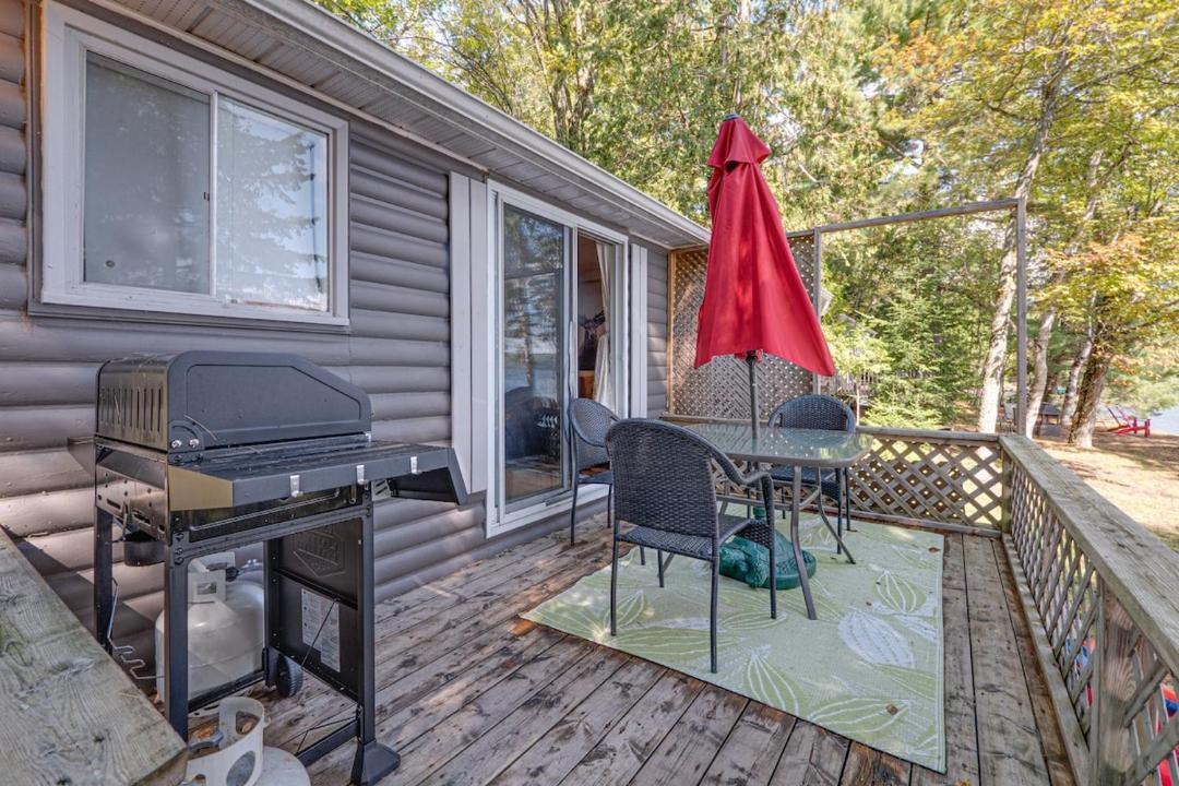Photo of Patio Balcony in Algonquin Highlands