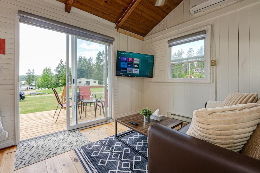 Photo of Livingroom in Magnetawan