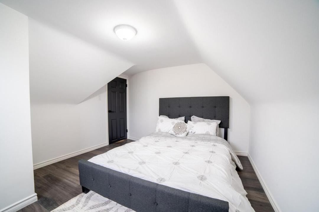 Photo of Bedroom in Welland