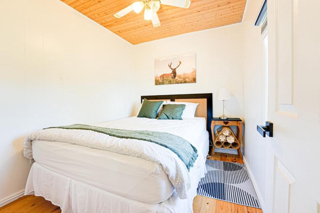 Photo of Bedroom in Magnetawan