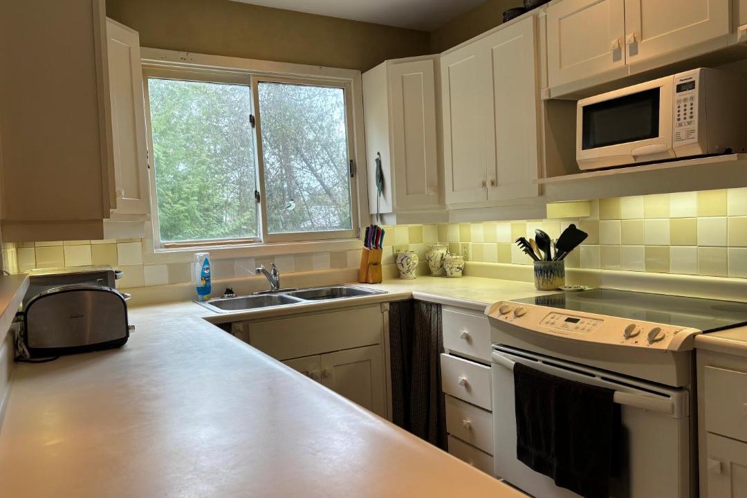 Photo of Kitchen in South Bruce Peninsula