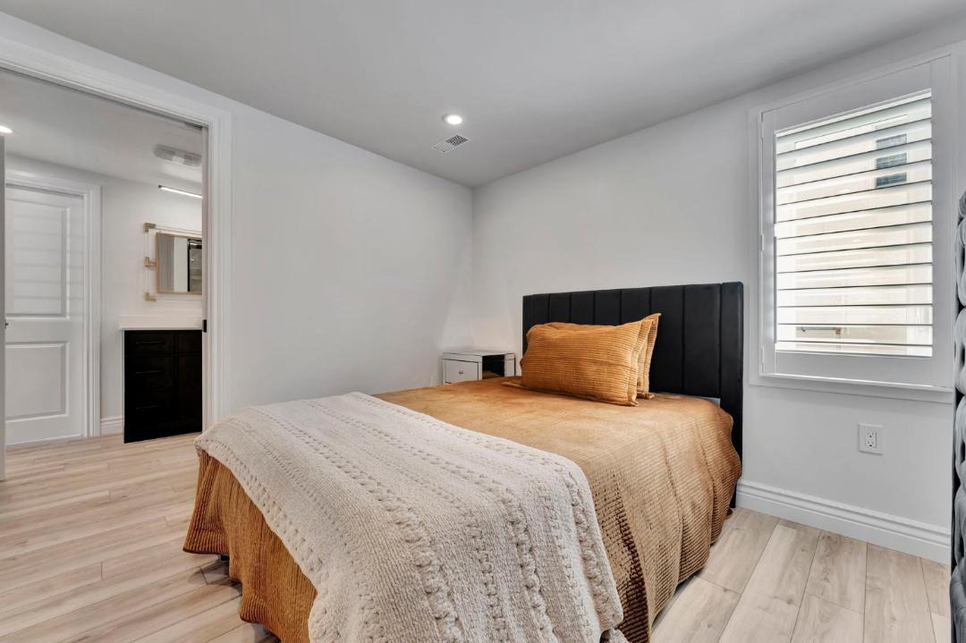 Photo of Bedroom in Port Dover