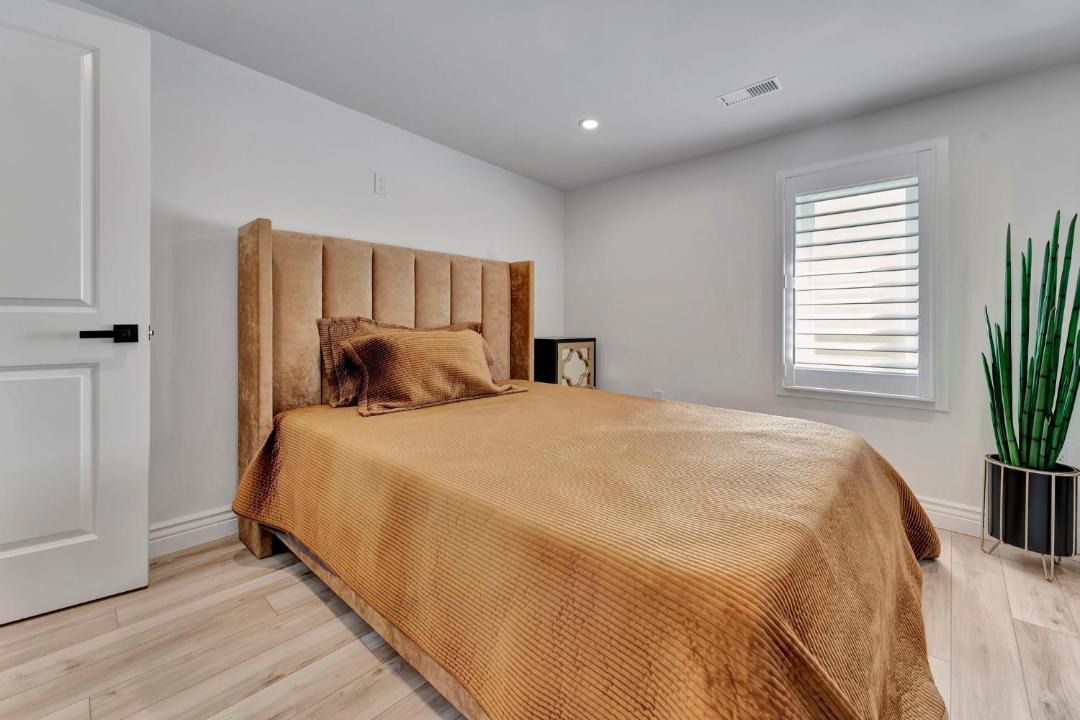 Photo of Bedroom in Port Dover