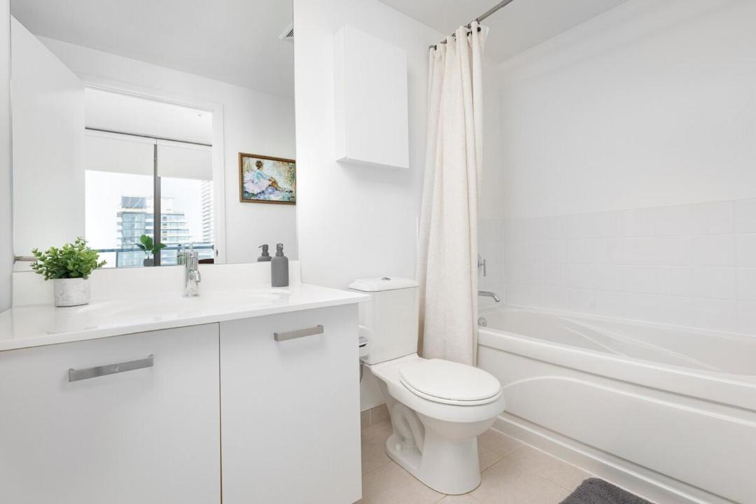 Photo of Bathroom in Bay Cloverhill