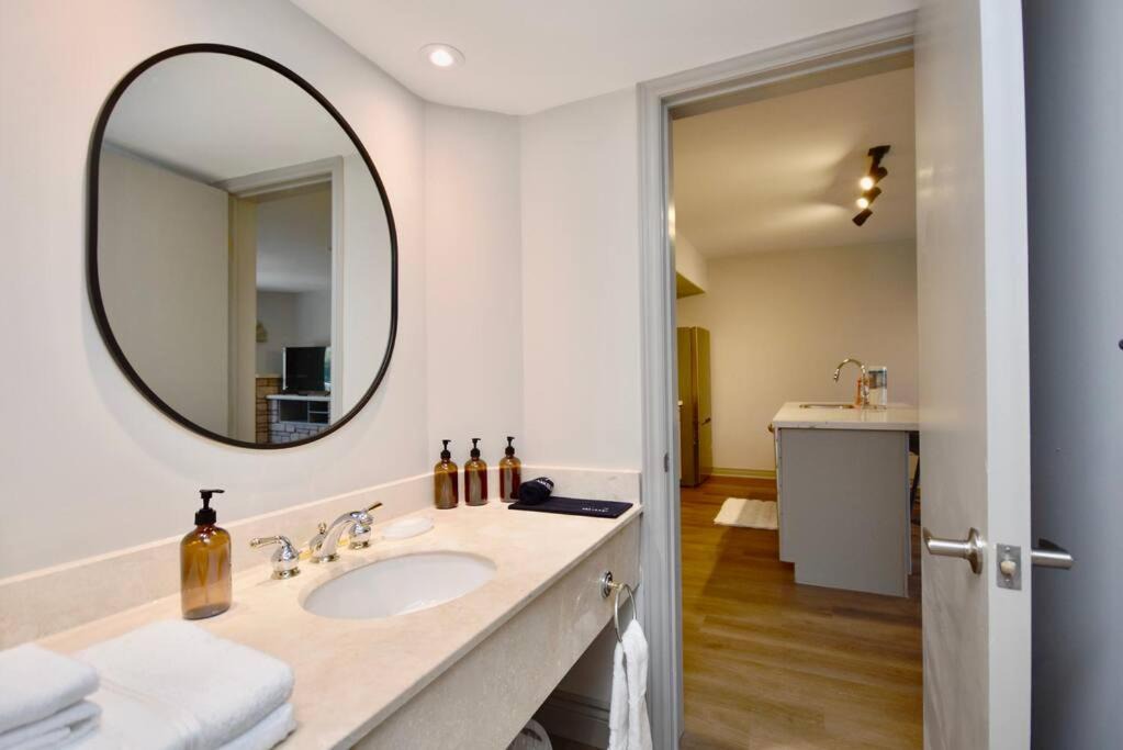 Photo of Bathroom in Oro-Medonte