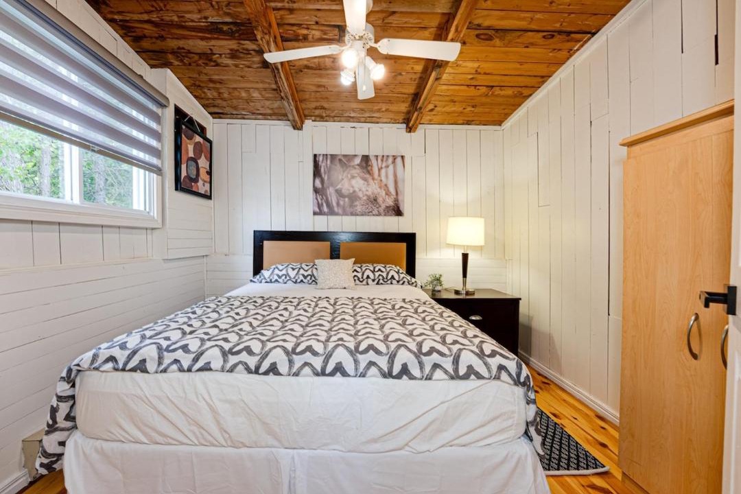 Photo of Bedroom in Magnetawan