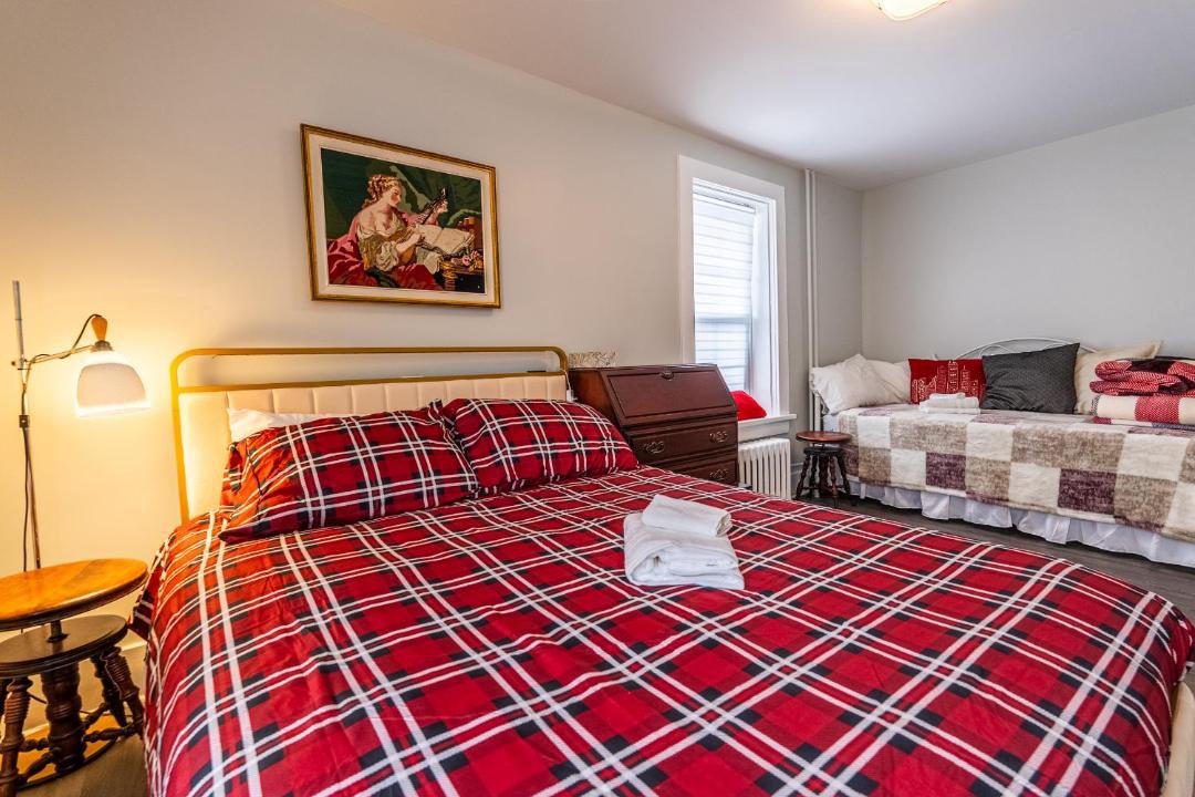 Photo of Bedroom in Alexandria