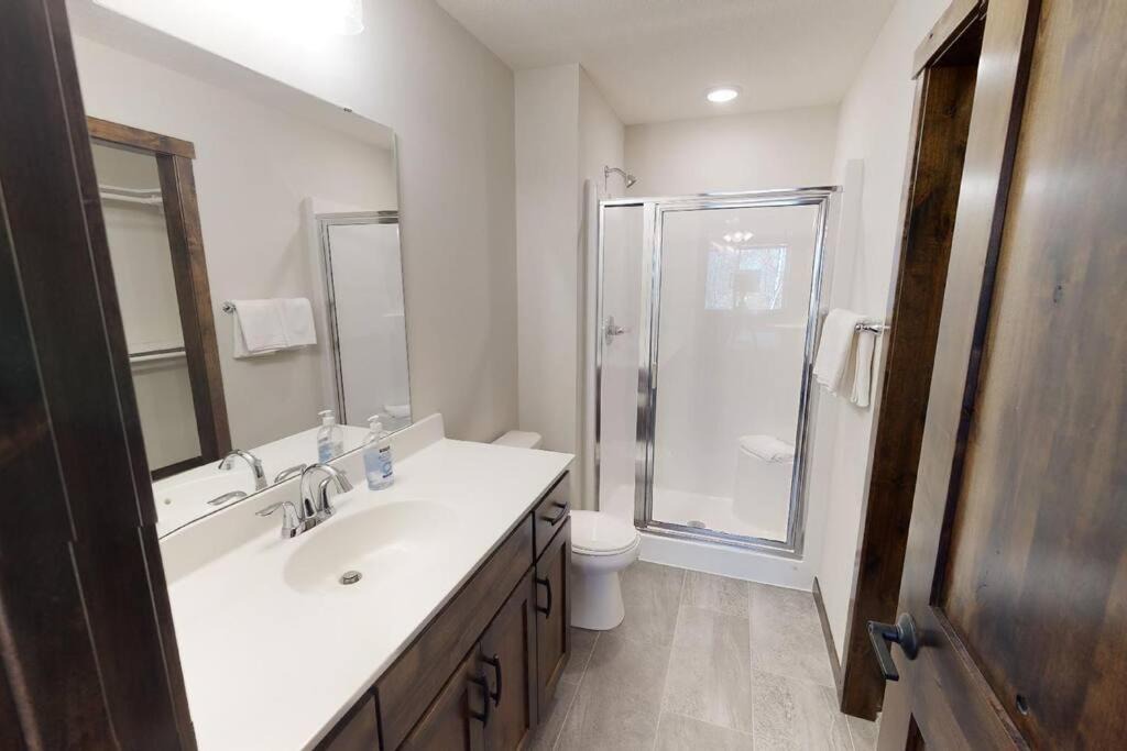 Photo of Bathroom in Lake Shore