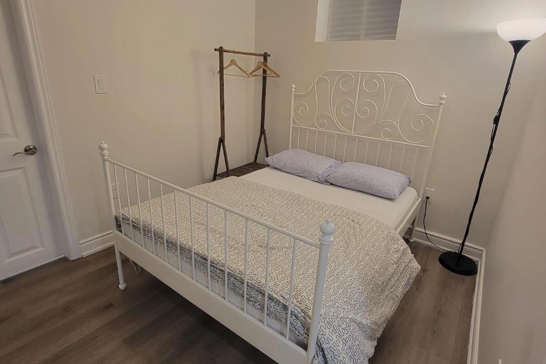 Photo of Bedroom in Stoney Creek