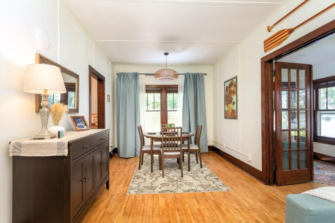 Photo of Livingroom in Alexandria