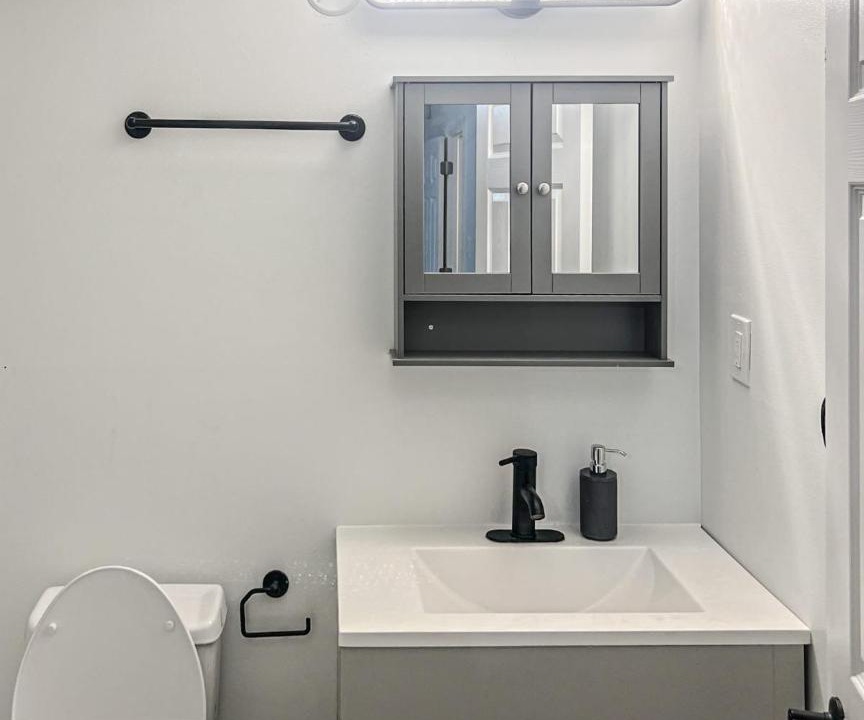 Photo of Bathroom in Carlingwood West - Glabar Park - McKellar Heights