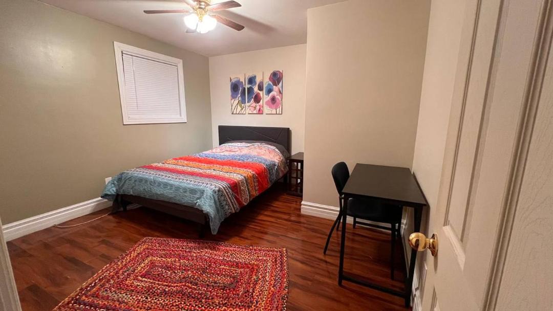 Photo of Bedroom in South Central