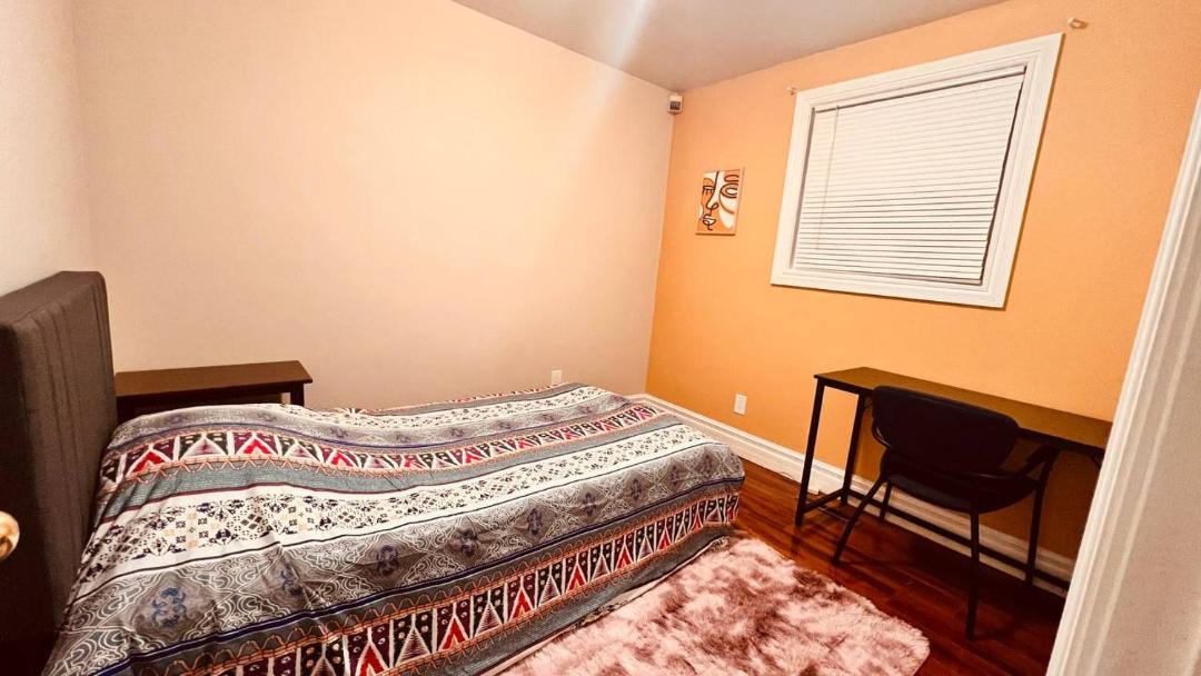 Photo of Bedroom in South Central