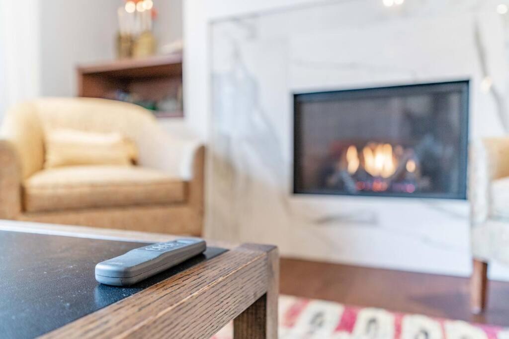 Photo of Livingroom in Burlington