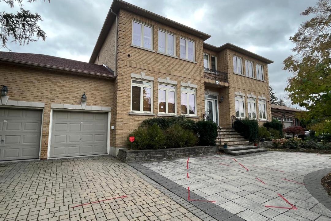 Photo of Others in Thornhill