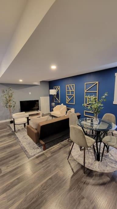 Photo of Livingroom in Walkerville