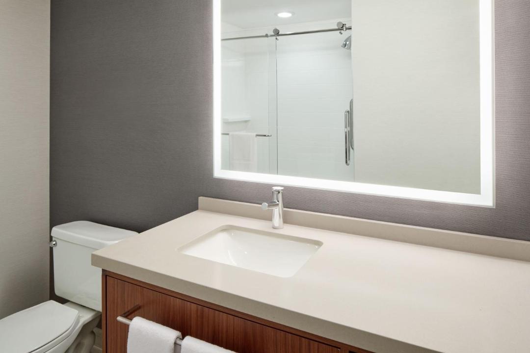 Photo of Bathroom in Northeast Mississauga