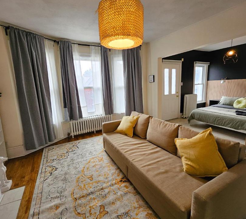 Photo of Livingroom in Sandy Hill