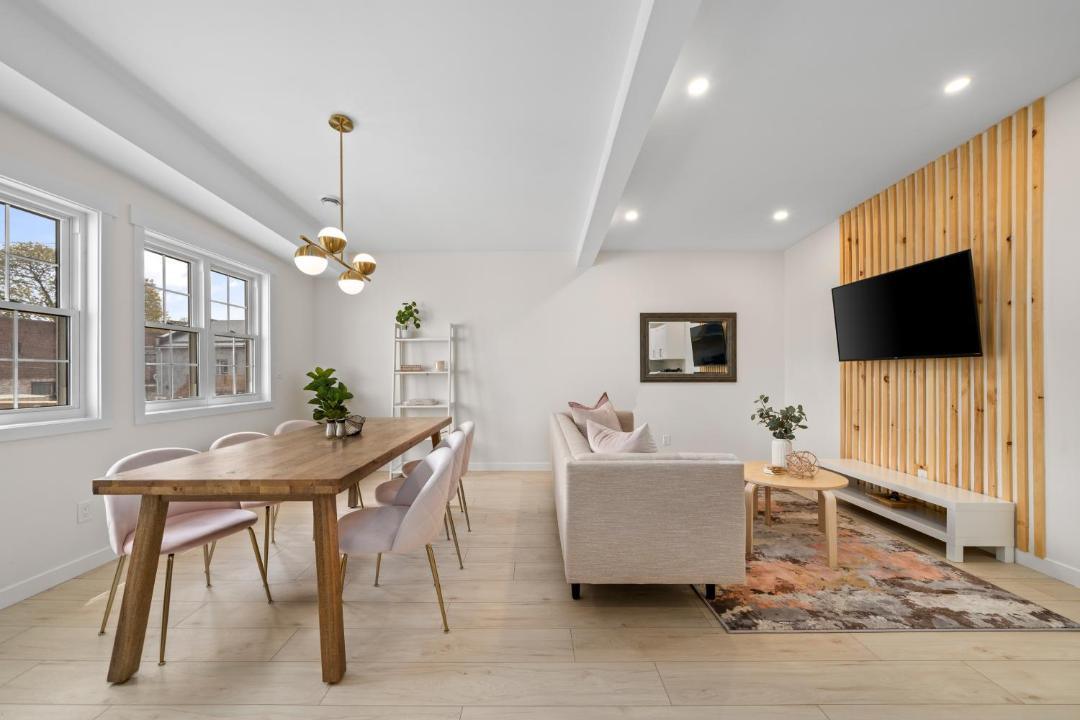 Photo of Livingroom in Belleville