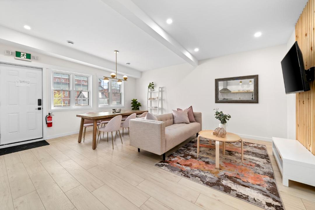 Photo of Livingroom in Belleville