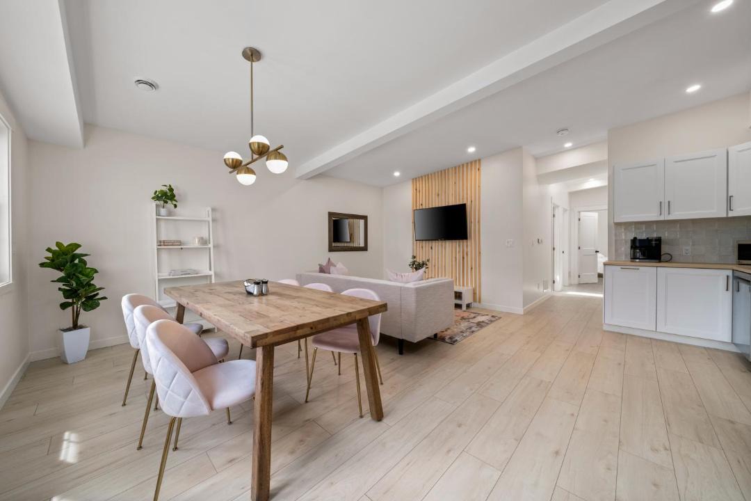 Photo of Livingroom in Belleville