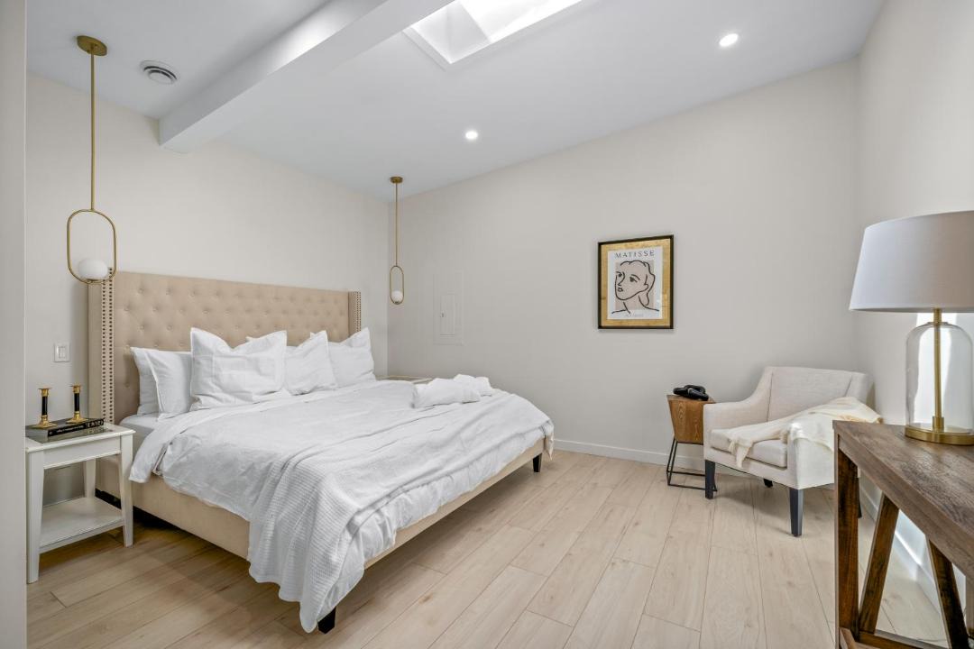 Photo of Bedroom in Belleville