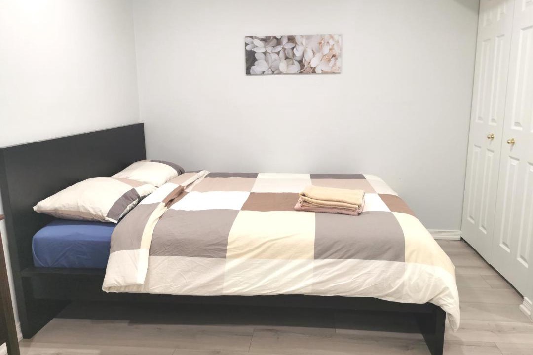 Photo of Bedroom in Hurontario