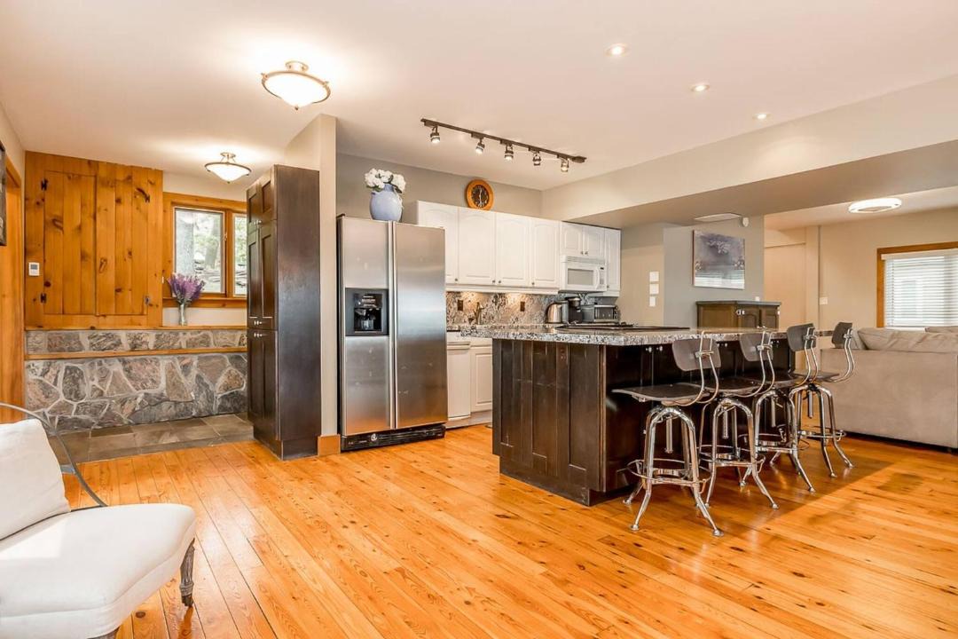 Photo of Livingroom in Gravenhurst
