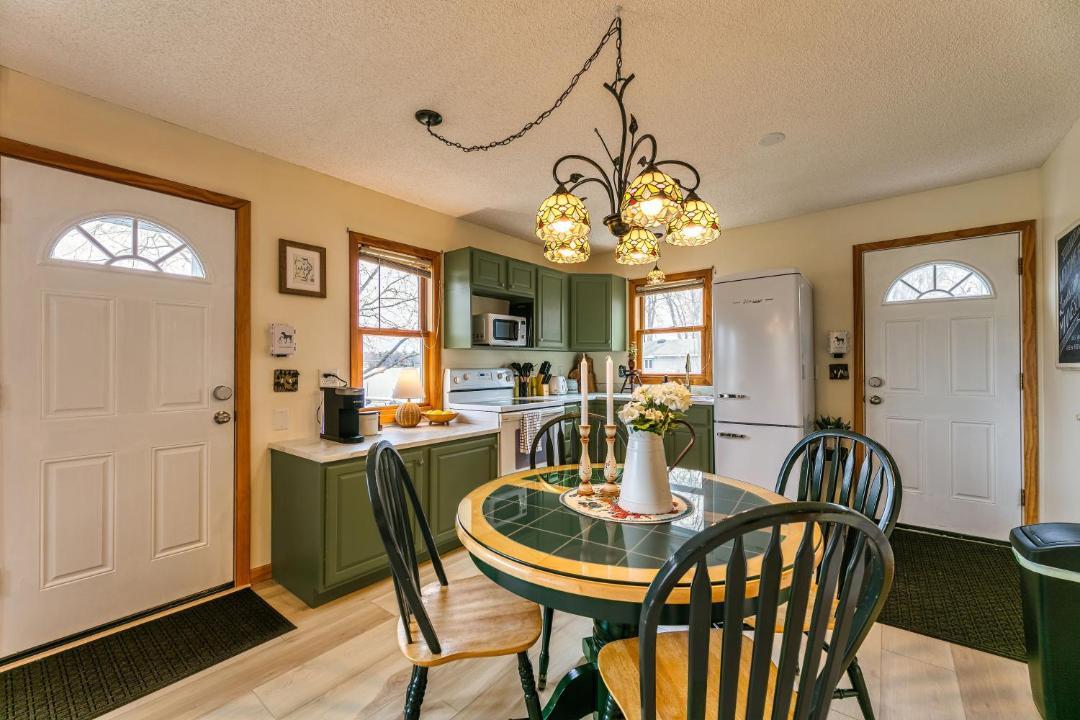Photo of Livingroom in Lindstrom