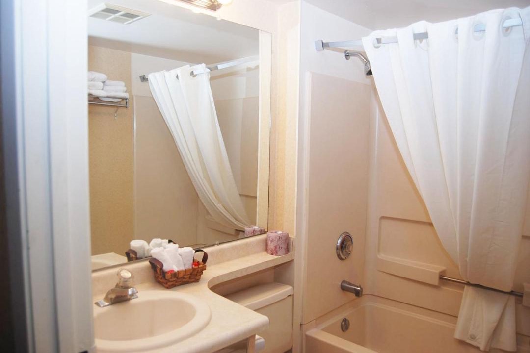Photo of Bathroom in Chatham-Kent