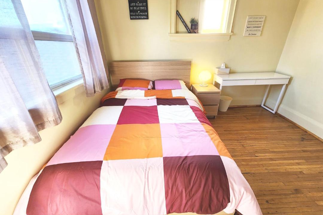 Photo of Bedroom in Oakwood Village