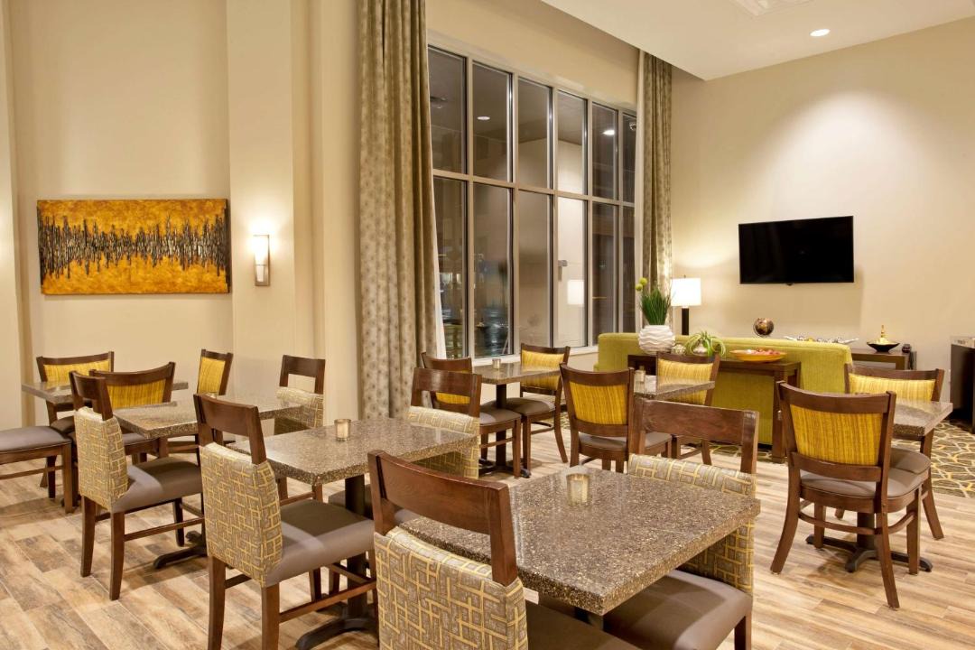 Photo of Livingroom in Downtown West
