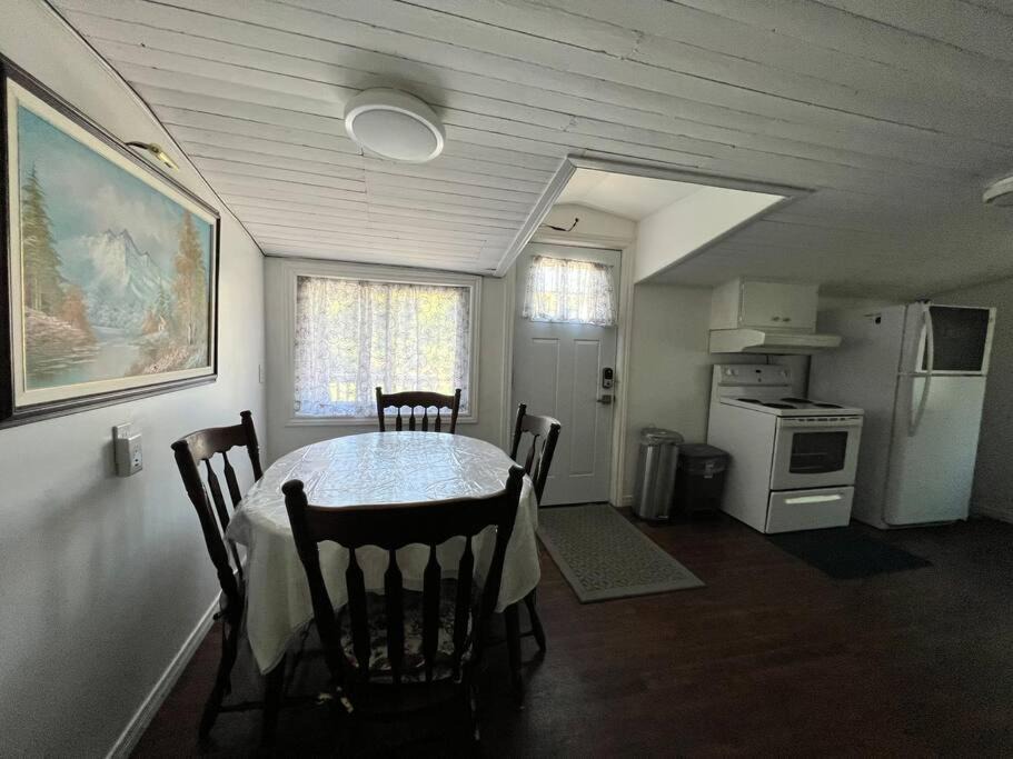Photo of Livingroom in Bancroft