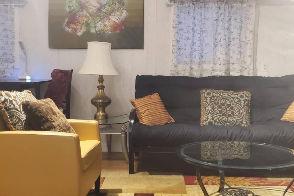 Photo of Livingroom in Bancroft