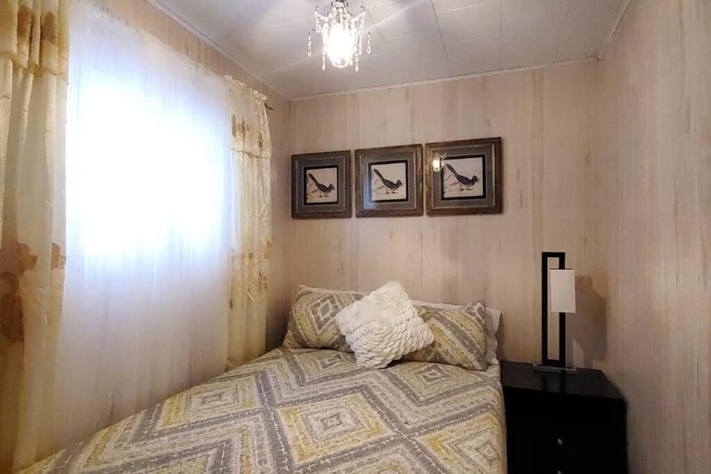 Photo of Bedroom in Bancroft