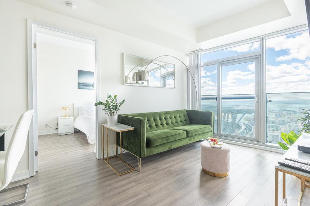 Photo of Livingroom in Toronto Entertainment District