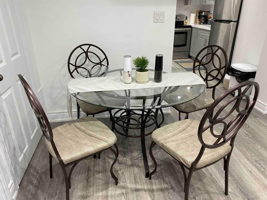 Photo of Livingroom in Ajax