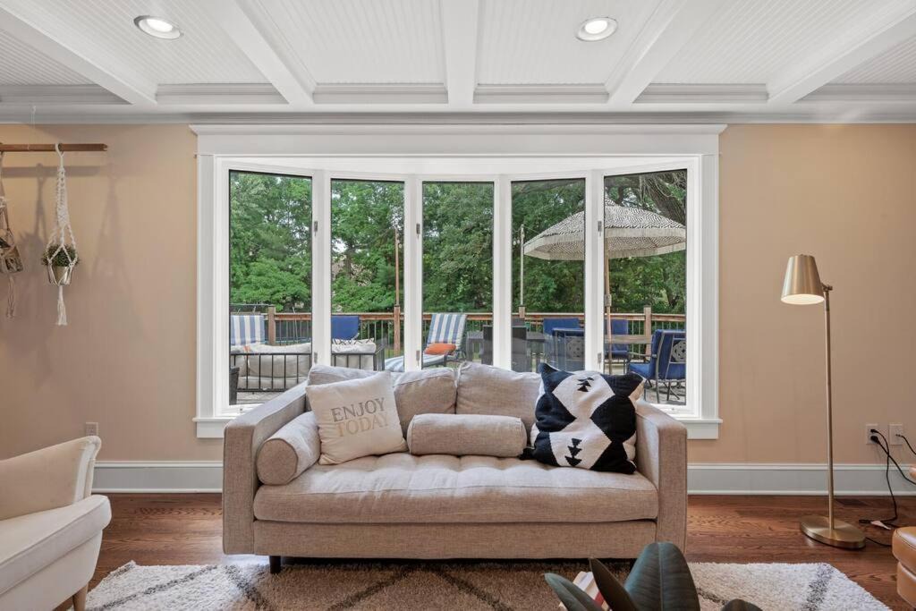 Photo of Livingroom in North Oaks