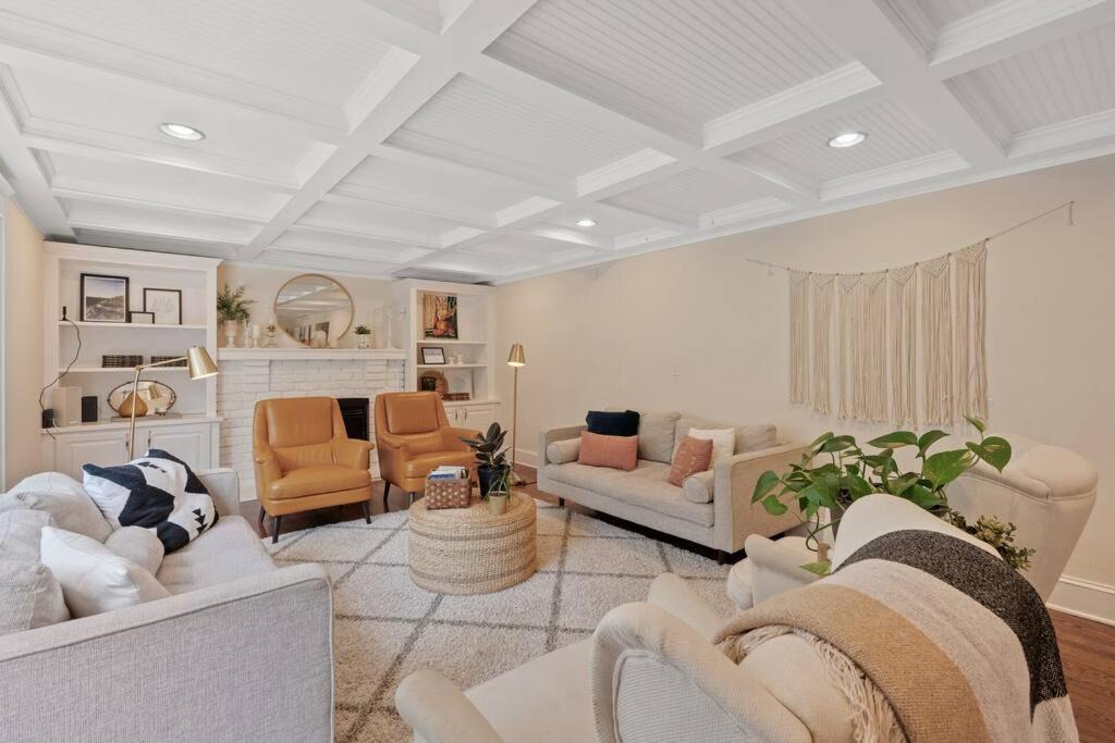 Photo of Livingroom in North Oaks