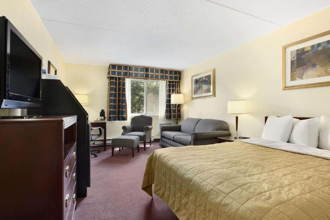 Photo of Bedroom in Industrial Park