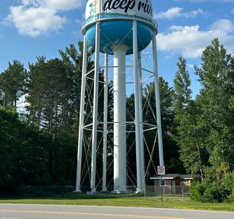 Photo of Others in Deep River
