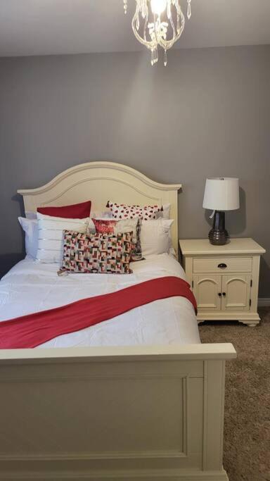 Photo of Bedroom in Welland