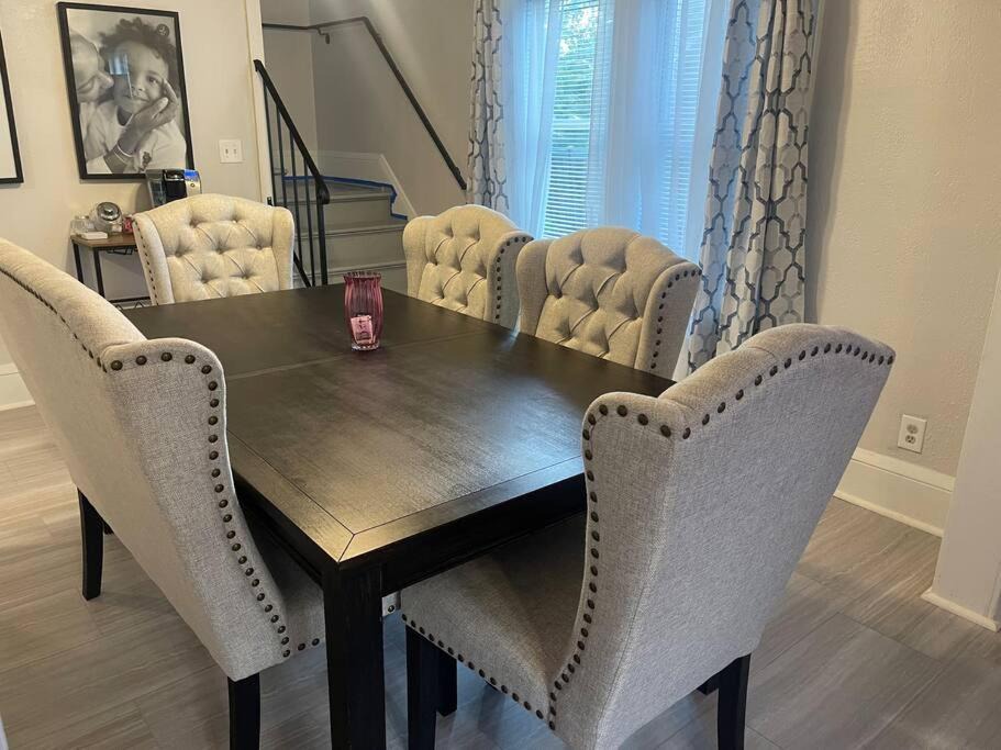 Photo of Livingroom in North End