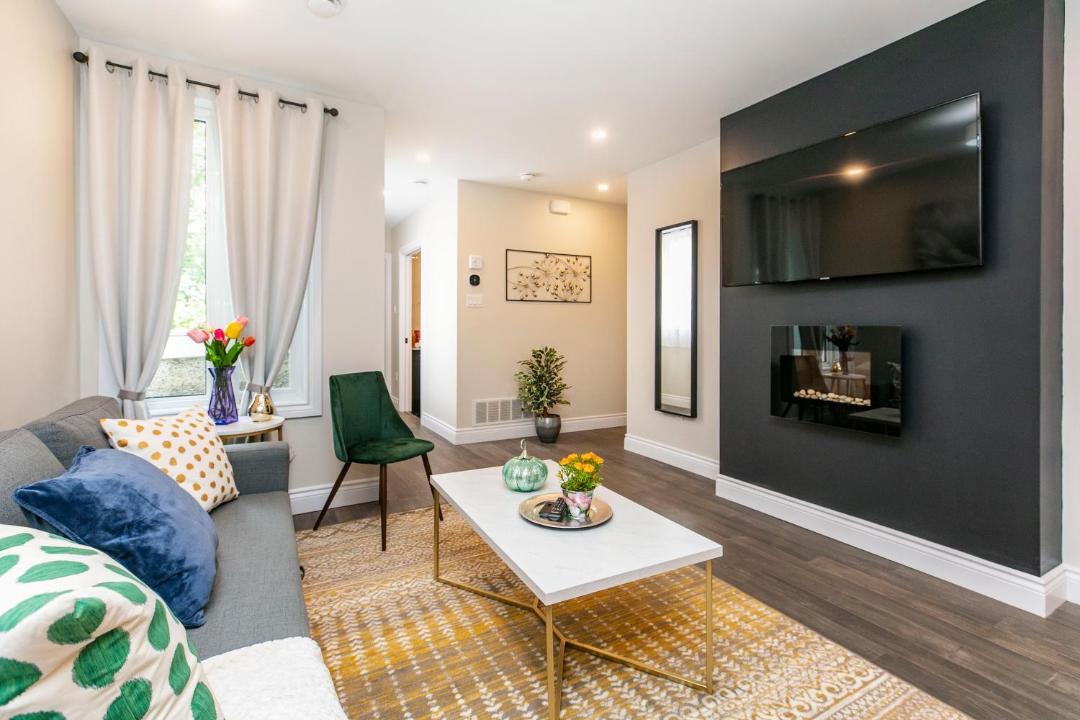 Photo of Livingroom in Lowertown