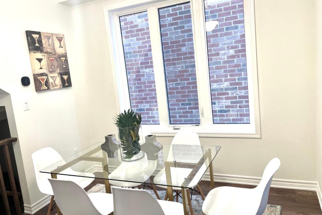 Photo of Livingroom in Pickering