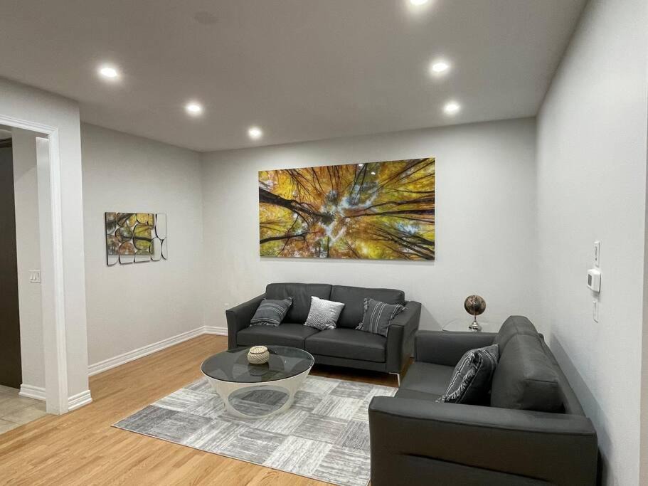 Photo of Livingroom in Brampton