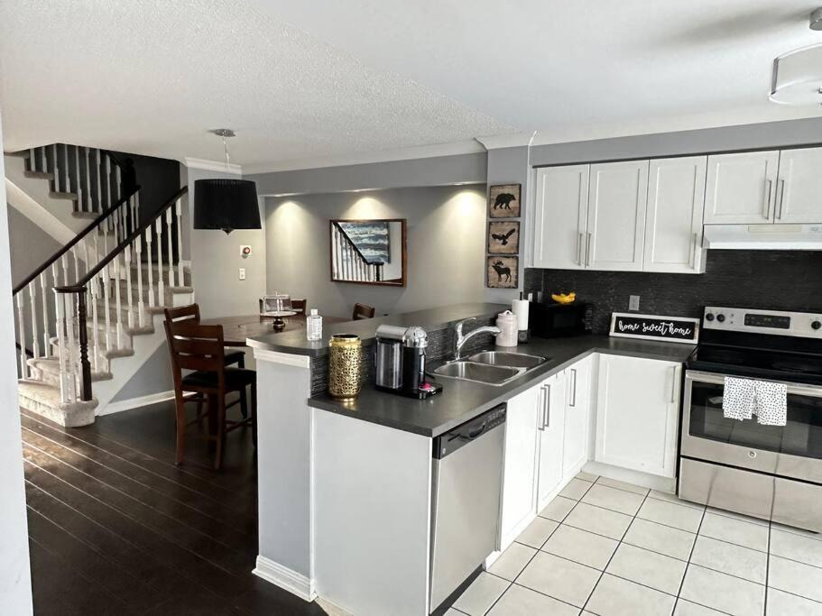 Photo of Kitchen in West Oak Trails