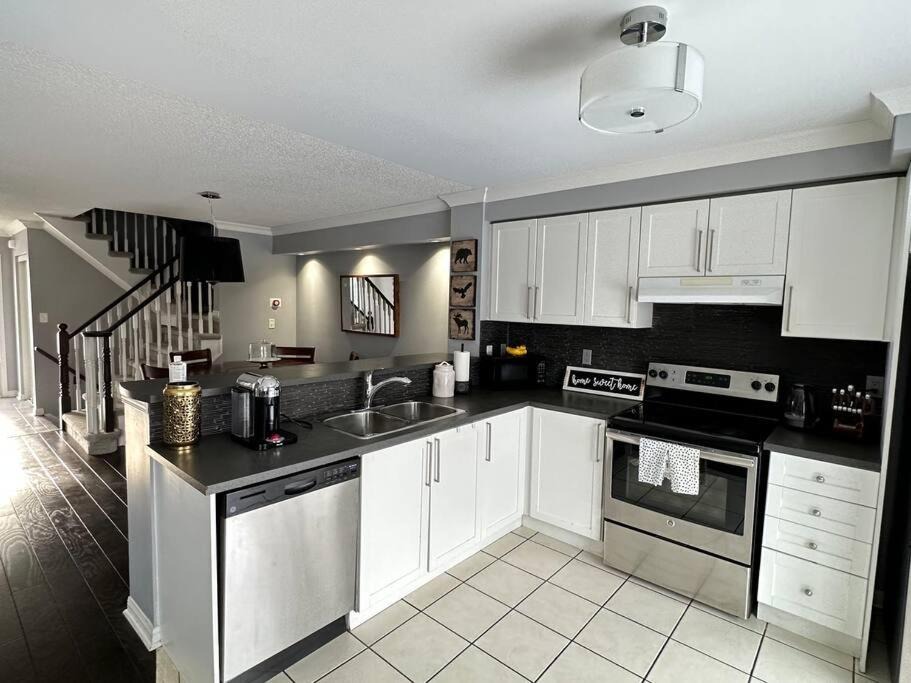 Photo of Kitchen in West Oak Trails