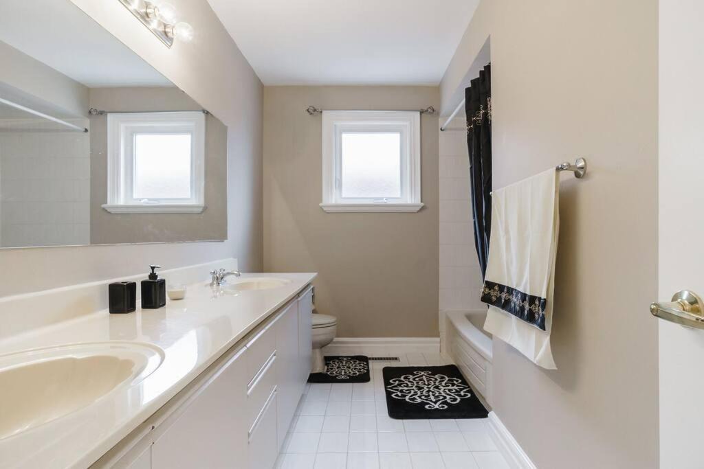 Photo of Bathroom in East Credit